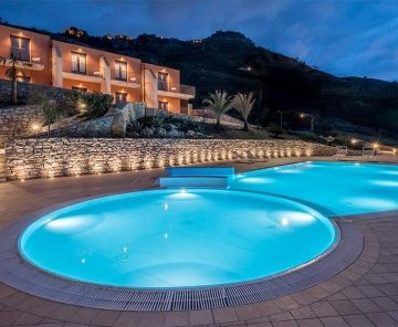Resort Hotel
