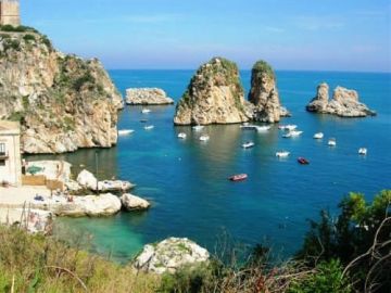 Faraglioni di Scopello