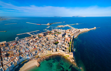Cosa vedere a Trapani: vista sul centro storico e Torre di Ligny