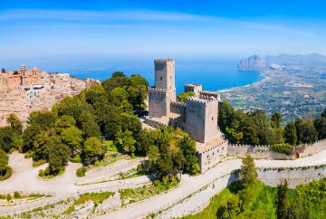 Posizione equidistante del Parco degli Aromi tra Trapani, Erice, Saline e San Vito Lo Capo: punto baricentrico per visitare la Sicilia occidentale