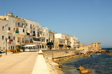 Lungomare Trapani: la passeggiata sul mare tra storia e tramonti - 1
