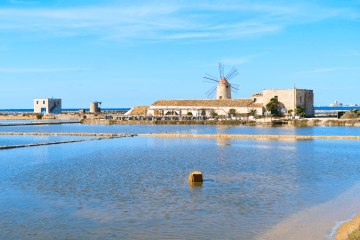 Trapani e le saline: un paesaggio unico tra mare, storia e tramonti